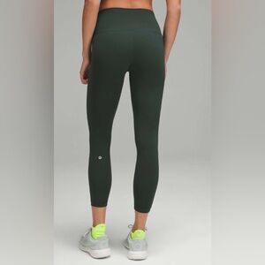 Lululemon Wunder Train High-Rise Tight
Legacy Green Size 4